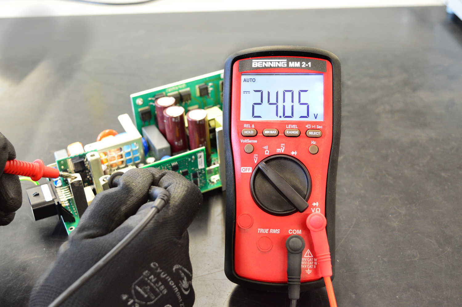 BENNING MM 2-1 Digitale Multimeter TRUE RMS.png