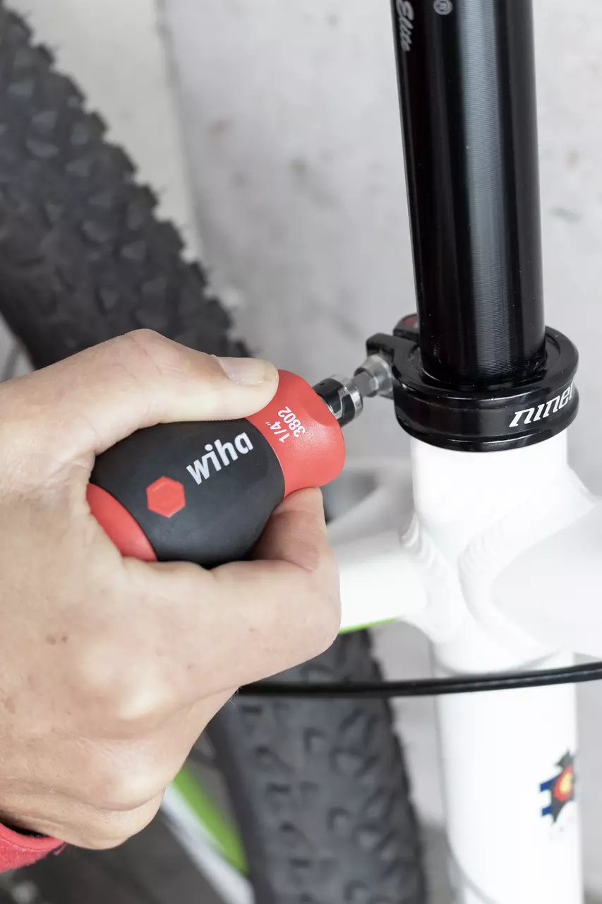 WIHA Stubby Schroevendraaier met bitmagazijn incl.png