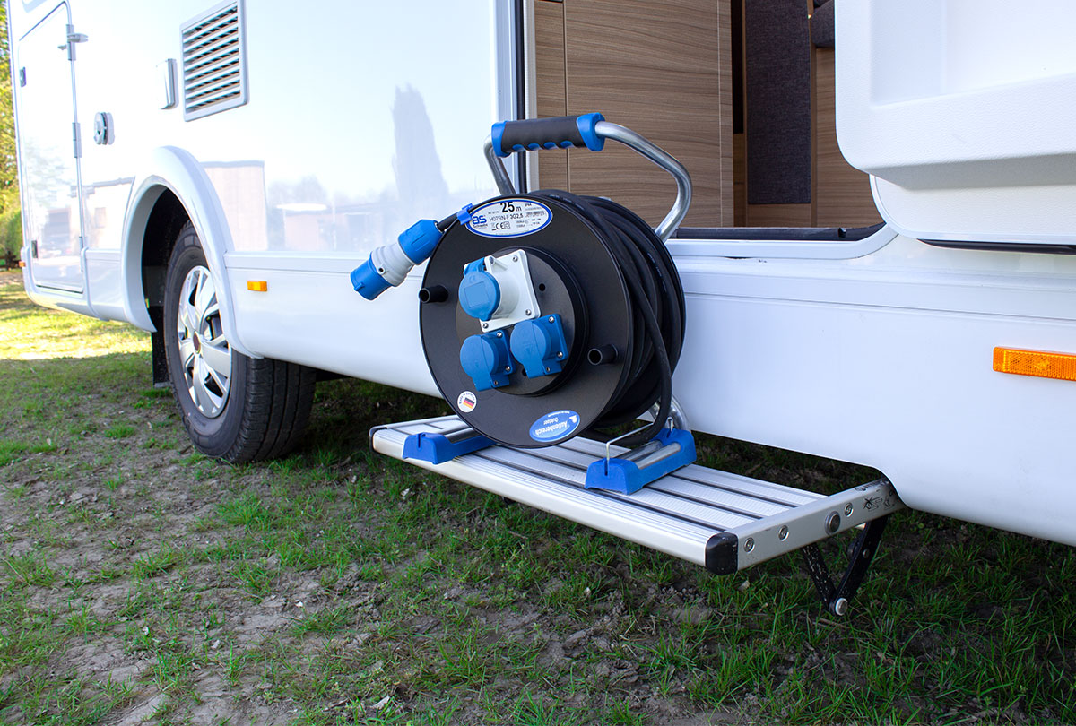 Schwabe Camping CEE Powerlight Kabelhaspel 230V/16A IP44 H07RN-F 3G2.5 25m