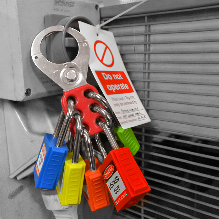 Spectrum Lockout Hangslotbeugel 6 gaten Ø6mm metaal vinyl gecoat 25mm