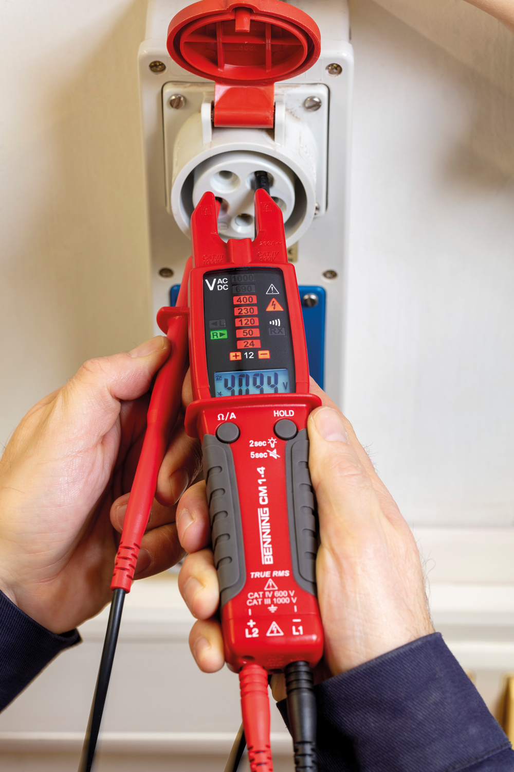 BENNING CM 1-4 Open Stroomtang-Multimeter TRUE RMS.png