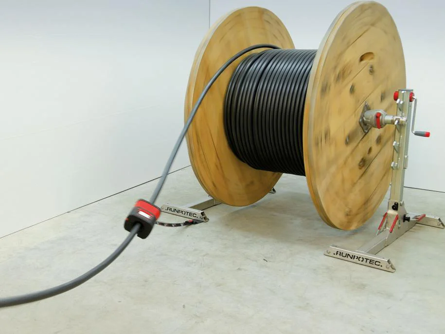 RUNPO RM35 Digitale Kabellengtemeter.png